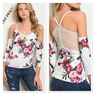 🎉HP🎉FLORAL OFF SHOULDER TOP